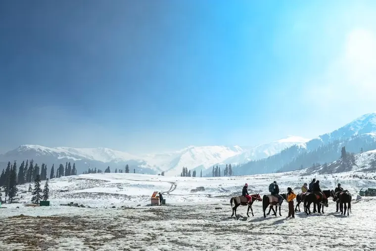 Kashmir tour packages